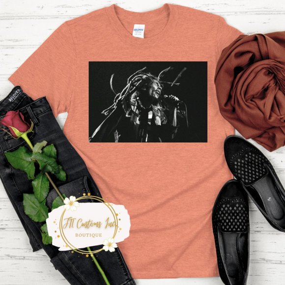 Tops - NWT Heather Bronze Bob Marley Vibes T-shirt